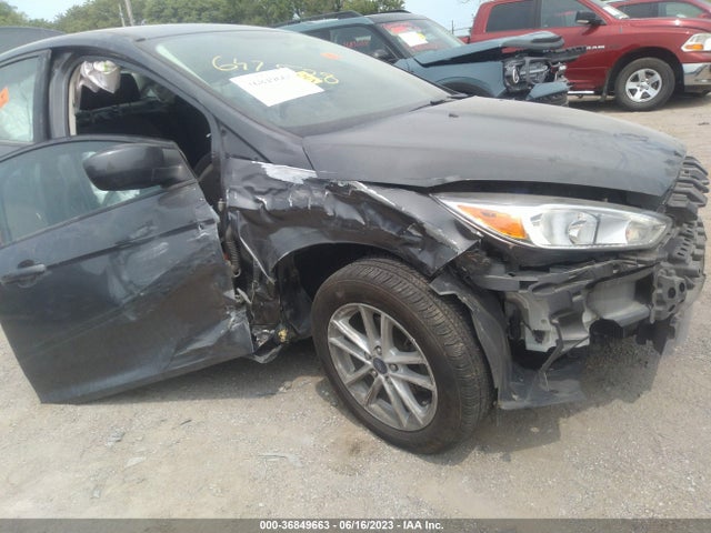 Ford FOCUS SE 2018 1FADP3F21JL269623 Image 12
