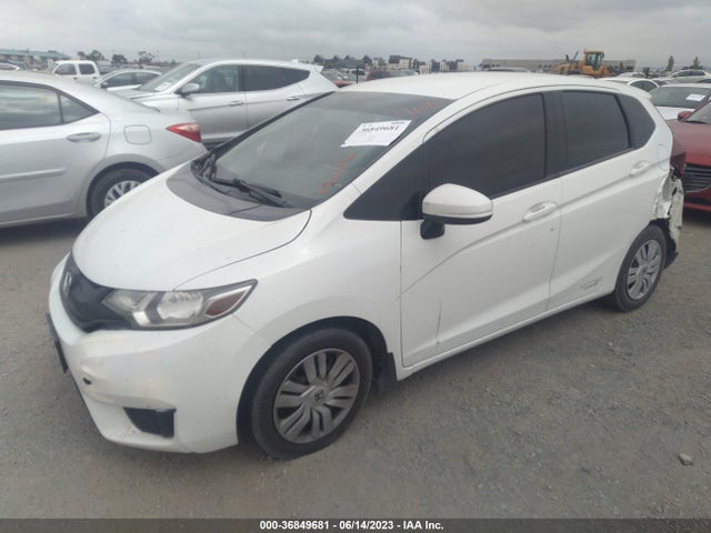 Honda FIT LX 2017 JHMGK5H5XHS002746 Image 2