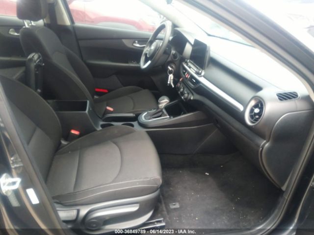 3KPF24AD1ME293708 KIA Forte Lxs
