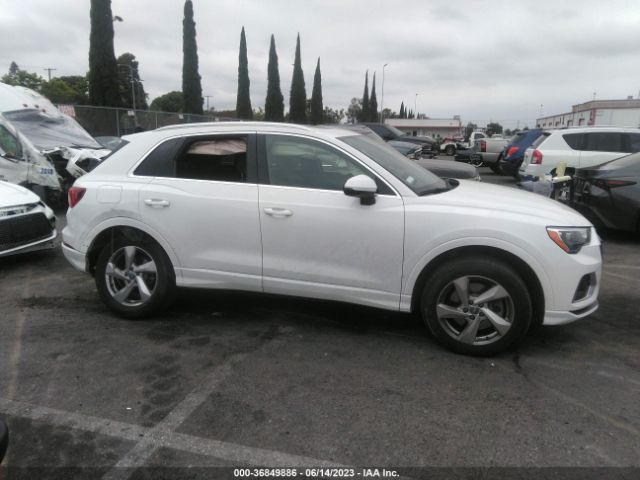 WA1AECF3XK1077247 Audi Q3 2.0t Premium