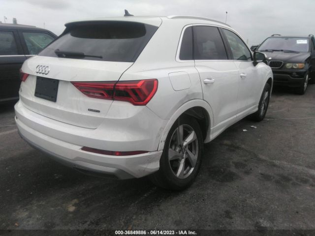 WA1AECF3XK1077247 Audi Q3 2.0t Premium