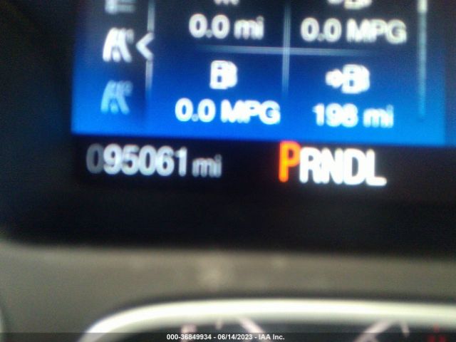 1FADP3F28JL295331 Ford FOCUS SE