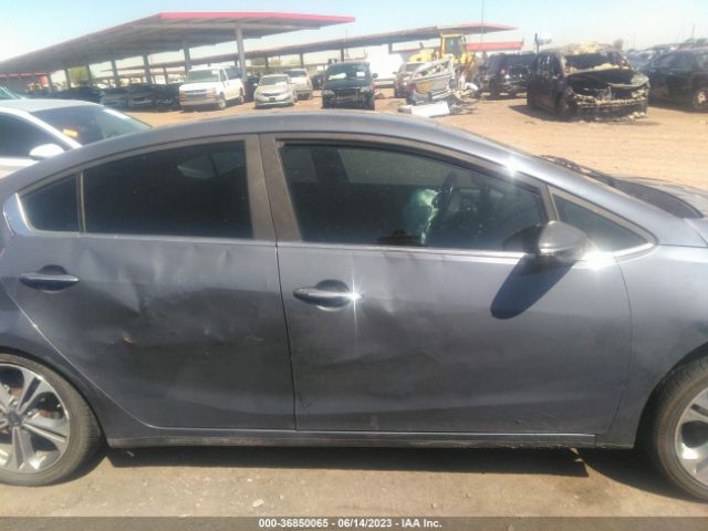 KNAFZ4A88G5574092 KIA FORTE EX