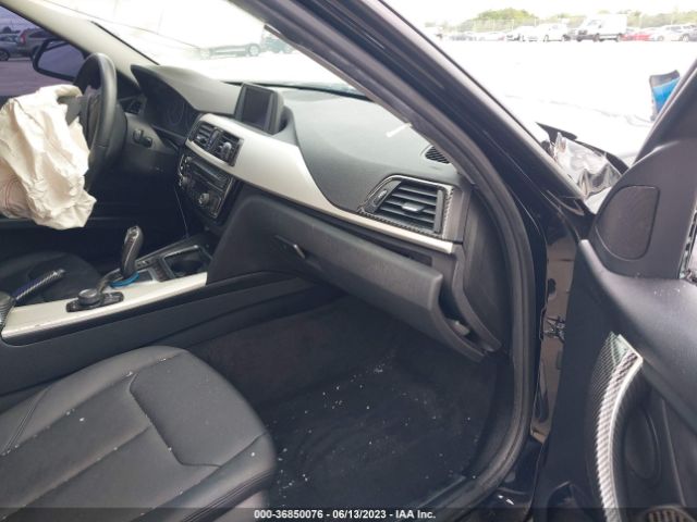 WBA8E1G5XHNU13826 BMW 3 Series 320i