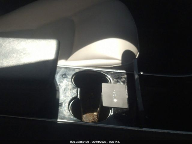 5YJ3E1EA5LF805164 Tesla Model 3 Standard Range