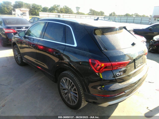 WA1AUCF30N1019395 Audi Q3 PREMIUM