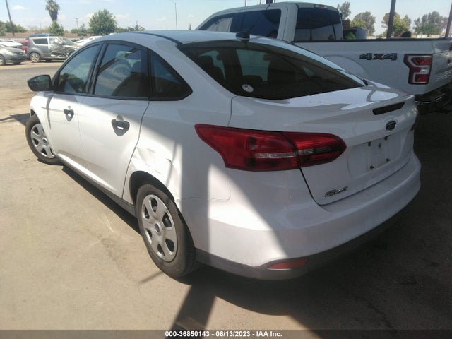 2016 FORD FOCUS S VIN: 1FADP3E2XGL262986