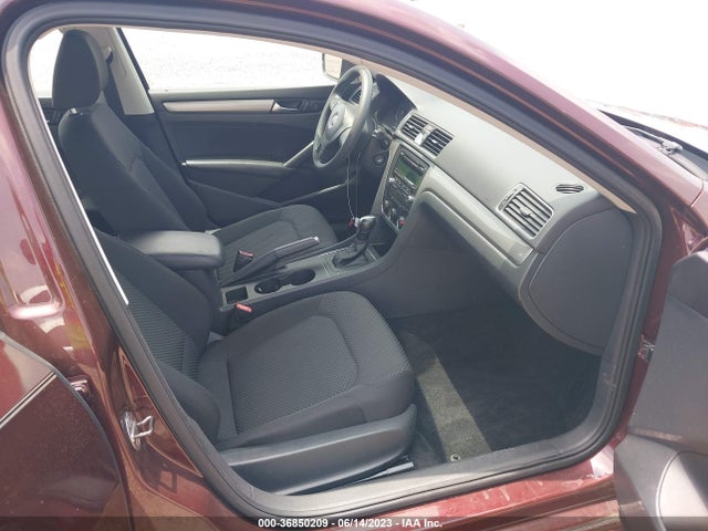 1VWAH7A37EC008064 Volkswagen PASSAT S