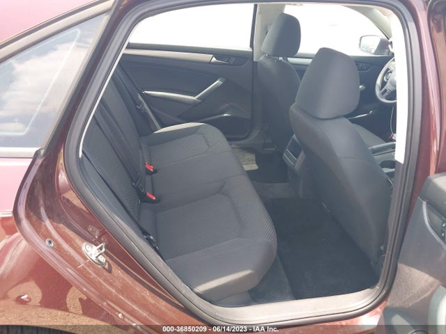 1VWAH7A37EC008064 Volkswagen PASSAT S