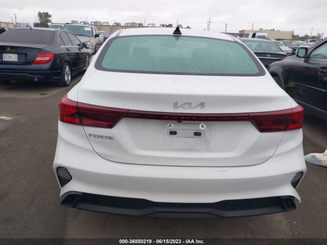 3KPF24AD5NE478202 KIA Forte Lxs