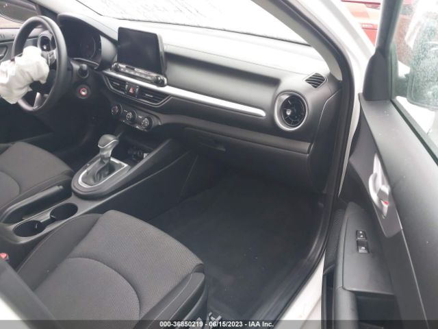 3KPF24AD5NE478202 KIA Forte Lxs