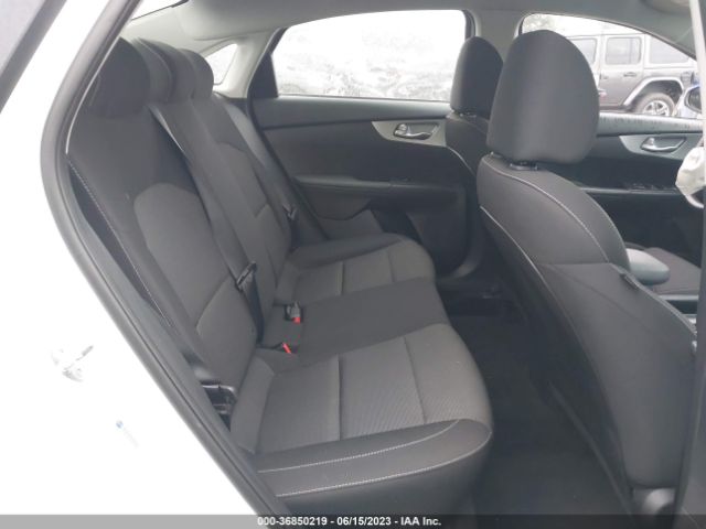 3KPF24AD5NE478202 KIA Forte Lxs