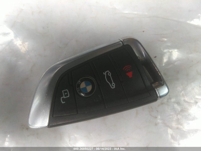 BMW 3 Series 330i 2019 аукцион фото