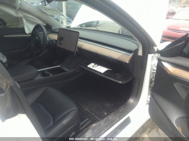 Tesla Model 3 Long Range 2022 5YJ3E1EB7NF211509 Image 13