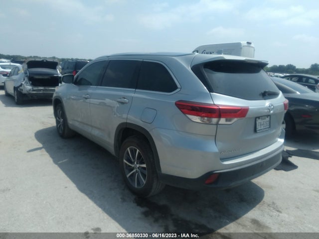 2018 TOYOTA HIGHLANDER SE/XLE VIN: 5TDKZRFH3JS279295