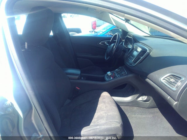 Chrysler 200 Limited 2015 1C3CCCAB2FN681803 Image 5