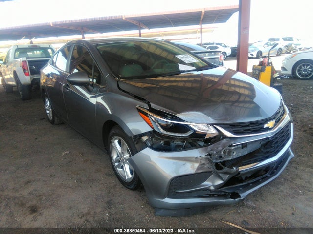 Chevrolet CRUZE LT 2018 1G1BE5SM2J7196337 Image 1