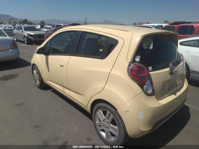 Chevrolet SPARK LS 2014 KL8CB6S93EC455123 Image 3