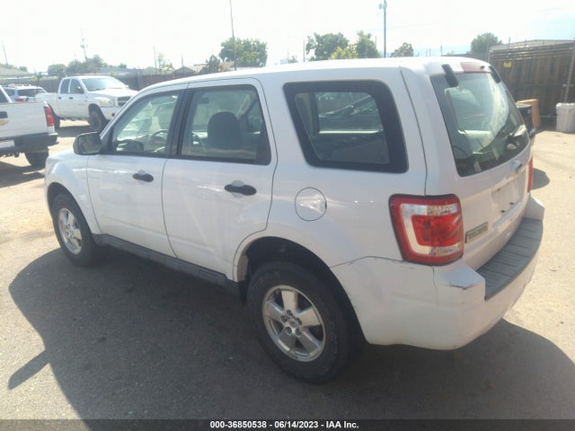 2010 FORD ESCAPE XLS VIN: 1FMCU9C77AKC42395