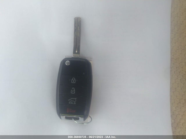 KIA SOUL + 2015 KNDJP3A53F7115820 Image 3