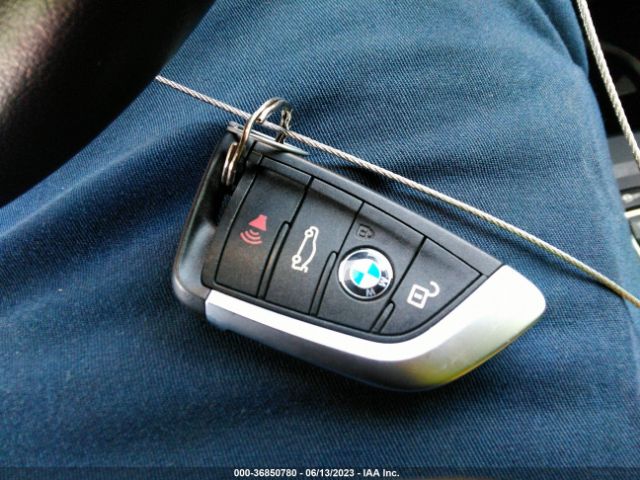 2021 BMW X1 WBXJG9C04M5T24631 Photo 10