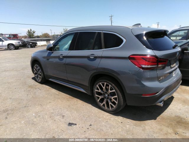 2021 BMW X1 WBXJG9C04M5T24631 Photo 2