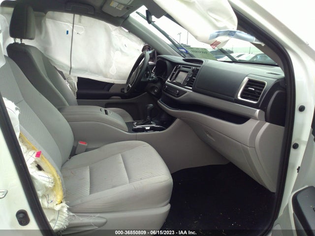 2019 TOYOTA HIGHLANDER LE VIN: 5TDZZRFH6KS295359