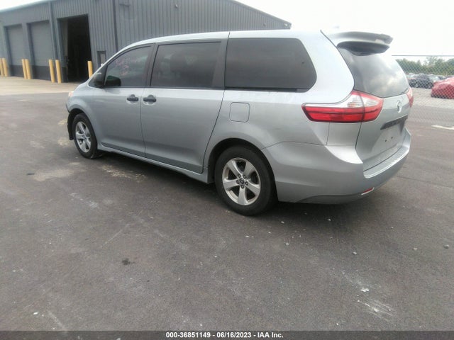 Toyota Sienna L 2019 5TDZZ3DC6KS003472 Image 3