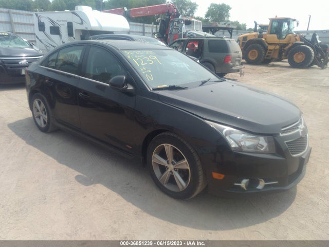 2014 1G1PE5SB3E7165978 main image
