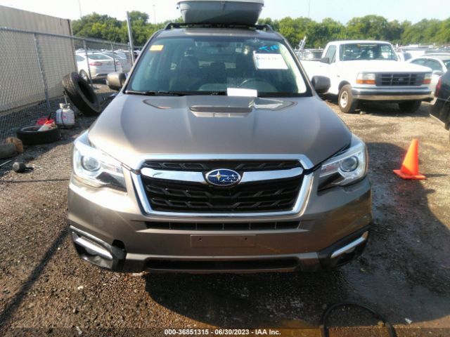 JF2SJAWC4JH439705 Subaru Forester Touring