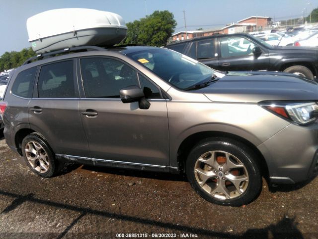 JF2SJAWC4JH439705 Subaru Forester Touring