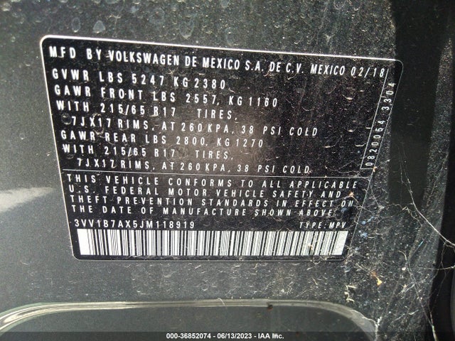 3VV1B7AX5JM118919 Volkswagen TIGUAN S