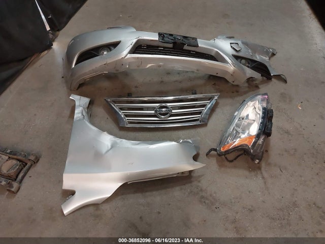 2015 Nissan Sentra Sl მანქანა იყიდება აუქციონზე, vin: 3N1AB7AP5FY307197, აუქციონის ნომერი: 36852096