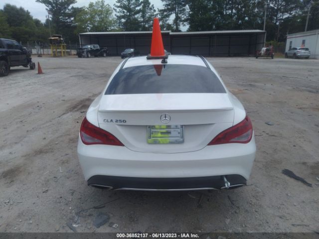WDDSJ4EB5JN518090 Mercedes-Benz CLA 250