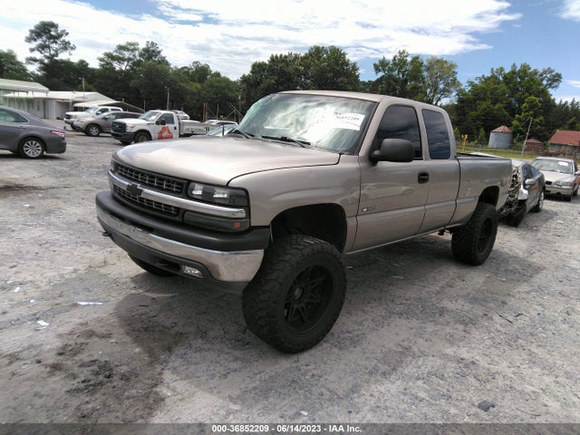 2002 CHEVROLET SILVERADO 1500 LS VIN: 1GCEK19TX2E201672