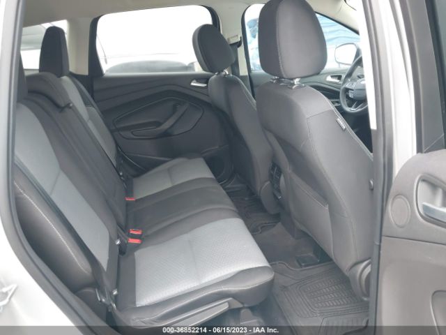 1FMCU0GD8HUC24997 Ford ESCAPE SE