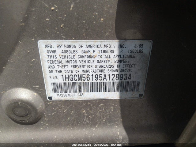2005 HONDA ACCORD SDN DX VIN: 1HGCM56195A128934