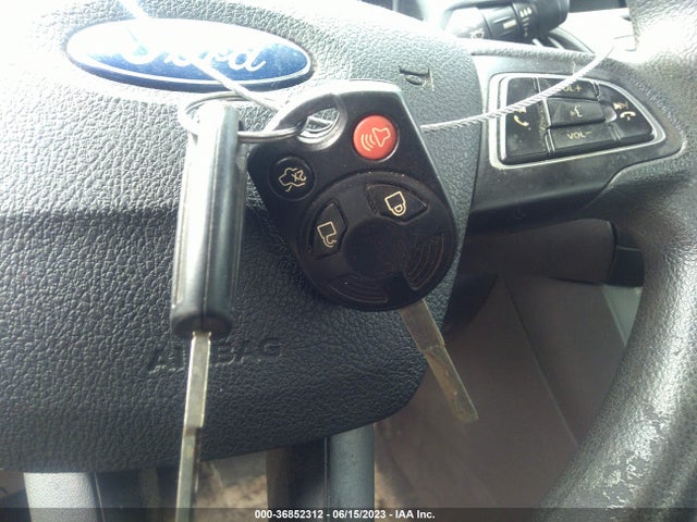 2015 FORD FOCUS S VIN: 1FADP3E22FL372445