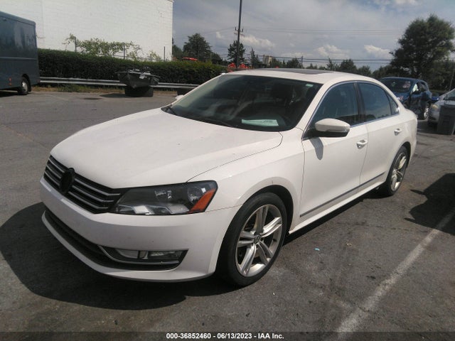 1VWBT7A33FC005148 Volkswagen Passat 1.8t Se W/sunroof & Nav