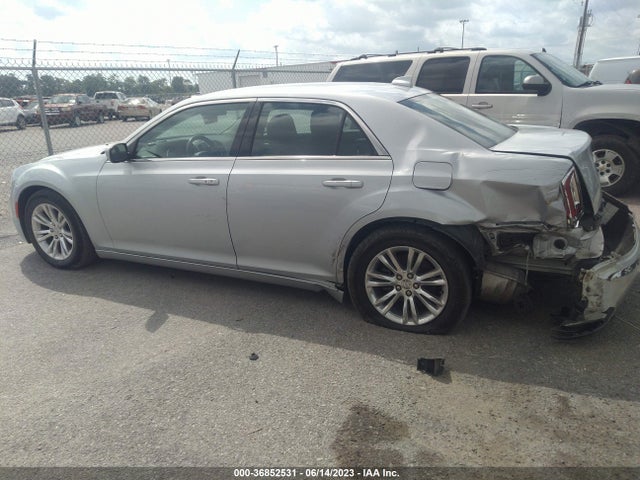 Chrysler 300 Touring 2019 2C3CCAAG3KH755460 Image 14