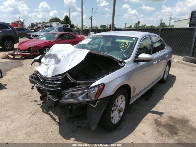 1VWAS7A38GC022916 Volkswagen Passat 1.8t S