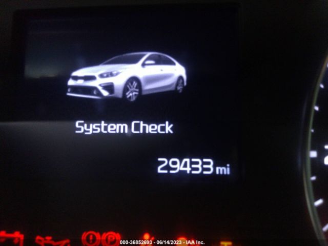 3KPF24AD1ME339957 KIA FORTE FE