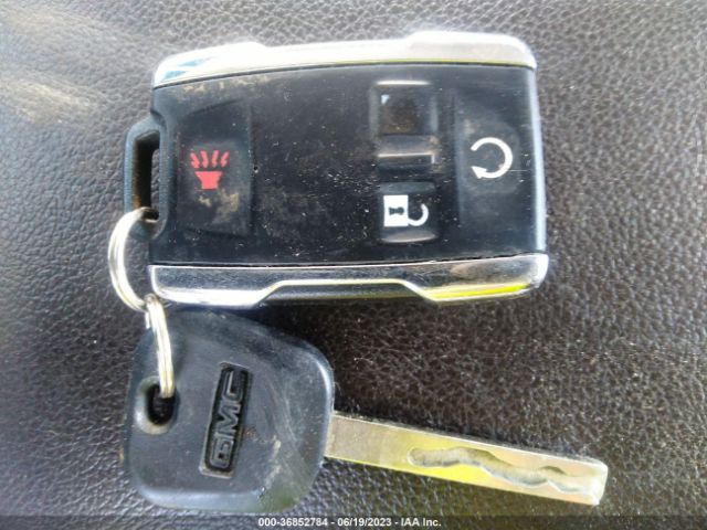 1GT12TEY8HF116778 GMC Sierra 2500hd Slt