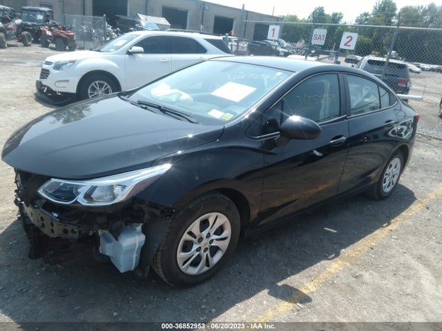 Chevrolet CRUZE LS 2019 1G1BC5SM0K7103869 Image 2