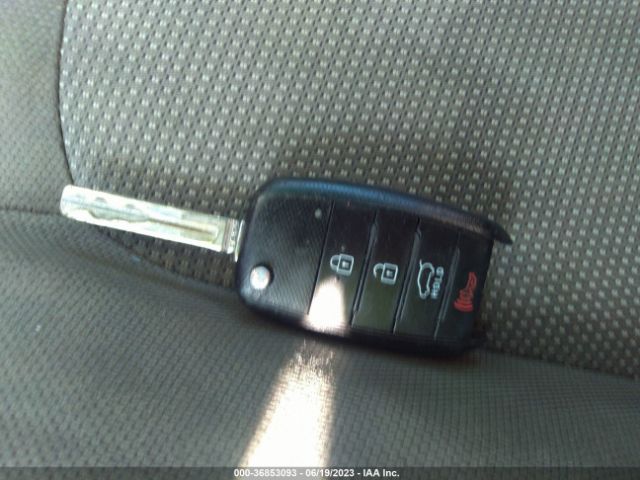 KNDPB3AC1G7836789 KIA Sportage Lx