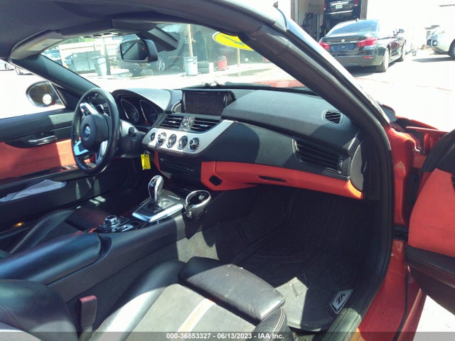 2014 BMW Z4, VIN: WBALL5C52EJ105405