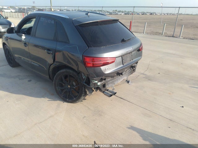 WA1BCCFS6JR001672 Audi Q3 Premium/sport Premium