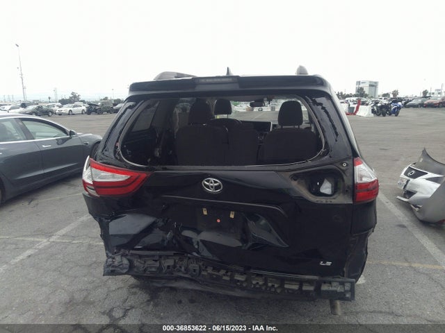 Toyota SIENNA LE 2019 5TDKZ3DC3KS004581 Image 16