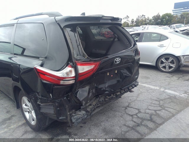 Toyota SIENNA LE 2019 5TDKZ3DC3KS004581 Image 6