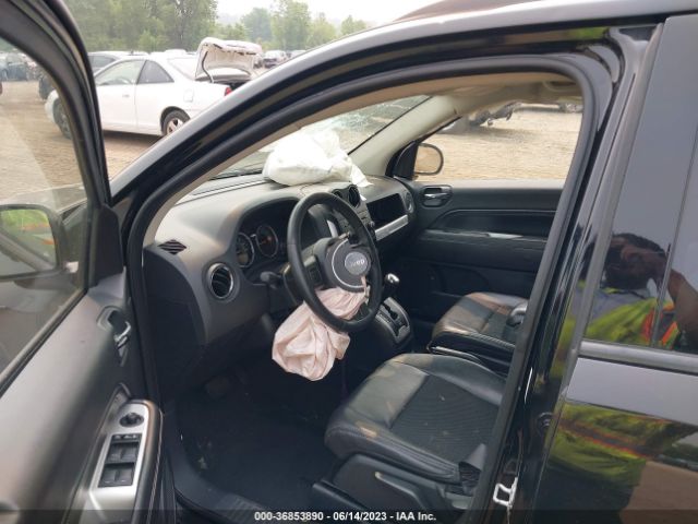 1C4NJDEB5ED892444 Jeep Compass Latitude